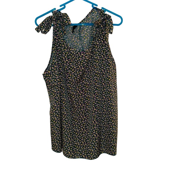 SHEIN Tops - Women’s SHEIN Green Multicolored Floral Tank Top/Sleeveless Blouse. Size 3X.